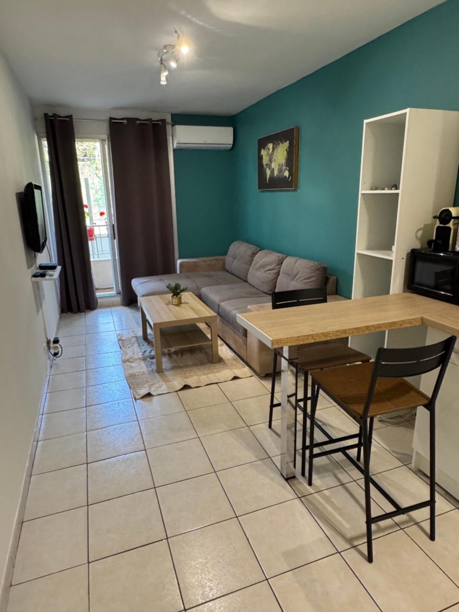 Logement Proche De La Plage Ницца Экстерьер фото